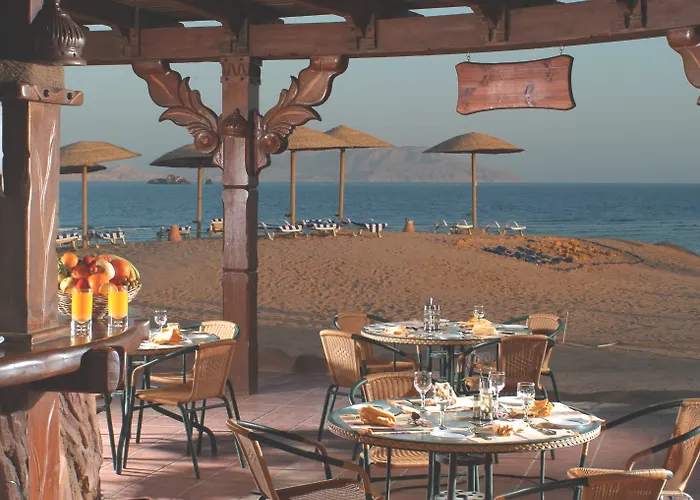 Resort Charmillion Sea Life 4*
